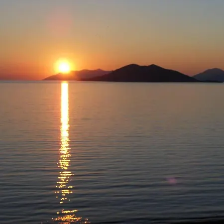 Karia Beach Apartment *
