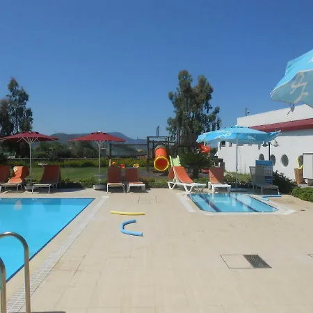 Apartment Karia Beach